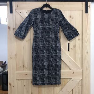 Maggie London flaring sleeve dress brand new